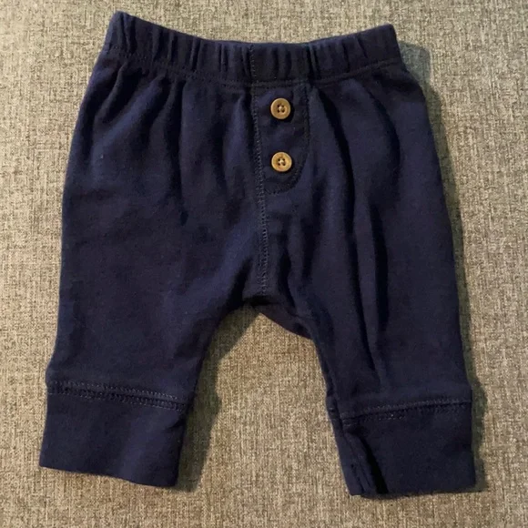 Boy’s Carter’s/Gerber Onesie & Joggers (6 pieces) - Picture 2 of 12